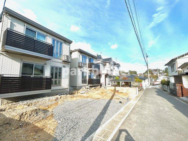 ハイム福井の駐車場