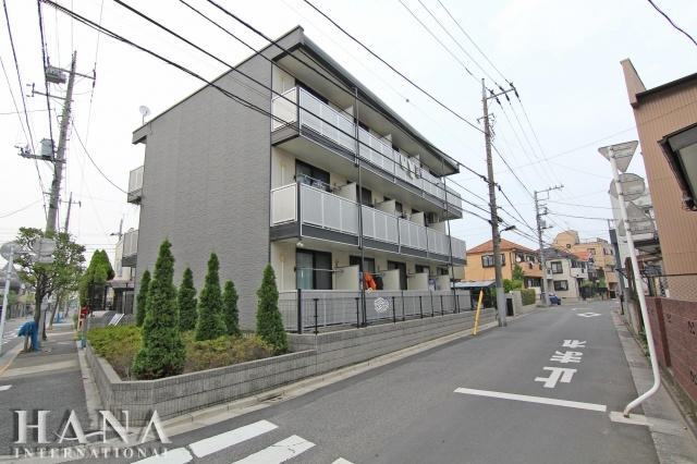 レオパレスセレノの外観