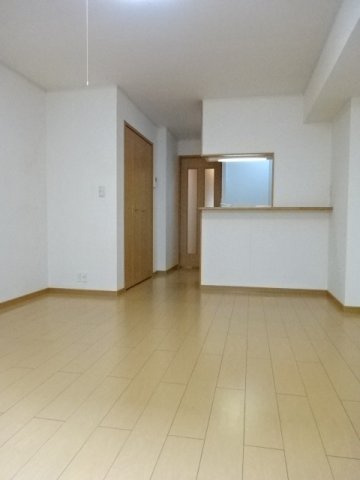 ロックガーデン森Ｂの居間・リビング