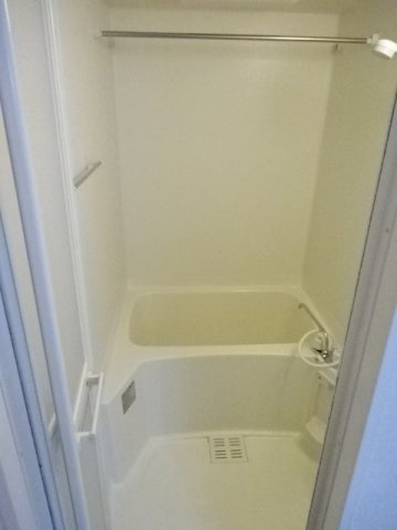 ロックガーデン森Ｂの浴室