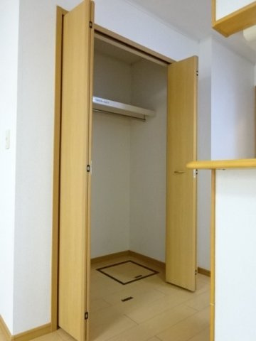 ロックガーデン森Ｂの収納