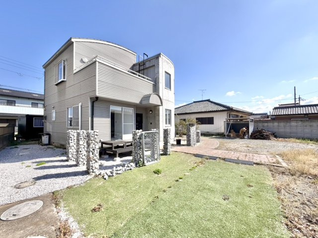 【中古戸建】伊勢崎市八斗島町の外観|■外観｜特徴のある個性的な住まいと美しい街並み、そして住みやすい環境を、ぜひ現地でご覧になりませんか。お気軽にお問合せください(^^)  