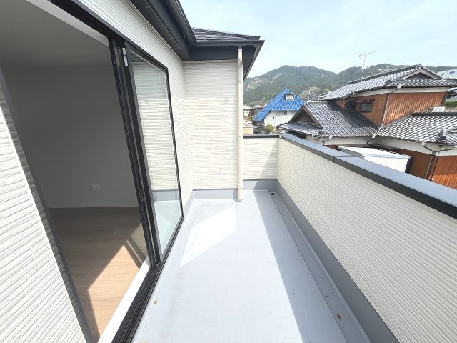 【バルコニー】 | 糟屋郡久山町猪野4期　2号棟（全2棟）【仲介手数料無料・0円】 | 現地写真。