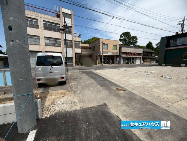 【今からご案内可能】知多市岡田開戸　全4棟の前面道路含む現地写真|事前予約にて現地ご見学いただけます！お気軽にお問い合わせください♪
■株式会社　セキュアハウス■
住宅ローンに強く、知識、経験豊富なスタッフ在籍
お客様に寄り添い、ご成約後もサポート致します。