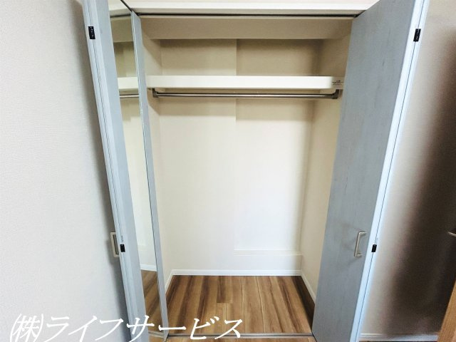 【収納】 | ファミールハイツ北大阪１号棟 | 玄関側洋室4.5帖／クローゼット有