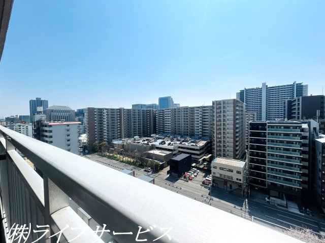 【展望】 | ファミールハイツ北大阪１号棟 | バルコニーからの眺望／上層階１２階部分につき眺望良好です！