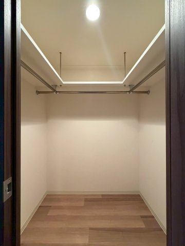 プレサンス江戸堀の収納