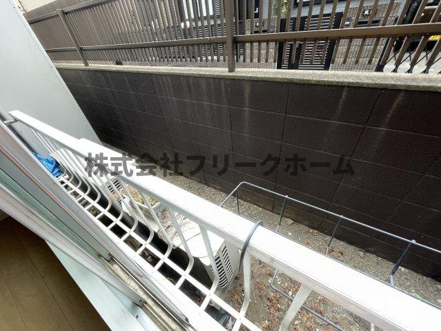 シャトル塚のバルコニー