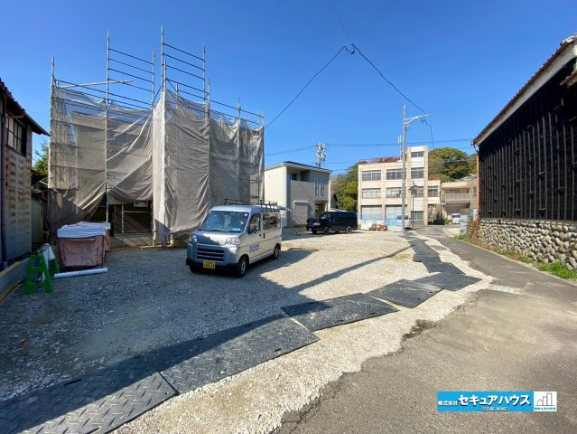 【同施工物件ご案内可能】知多市岡田開戸　全4棟の前面道路含む現地写真|事前予約にて現地ご見学いただけます！お気軽にお問い合わせください♪
■株式会社　セキュアハウス　豊明支店■
住宅ローンに強く、知識、経験豊富なスタッフ在籍
お客様に寄り添い、ご成約後もサポート致します
