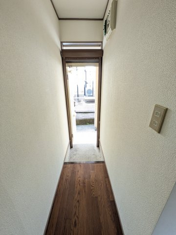グリーン山手の玄関