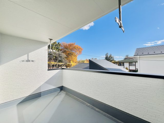 前橋関根町のバルコニー|趣味の時間も楽しめるインナーバルコニー♪