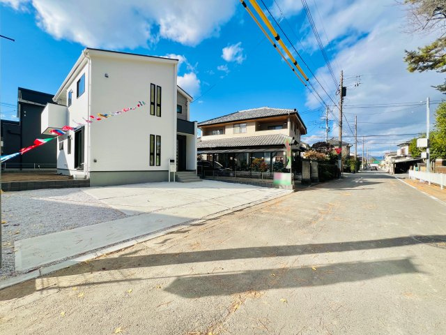前橋関根町の前面道路含む現地写真|車の通りも少なく駐車も楽々♪