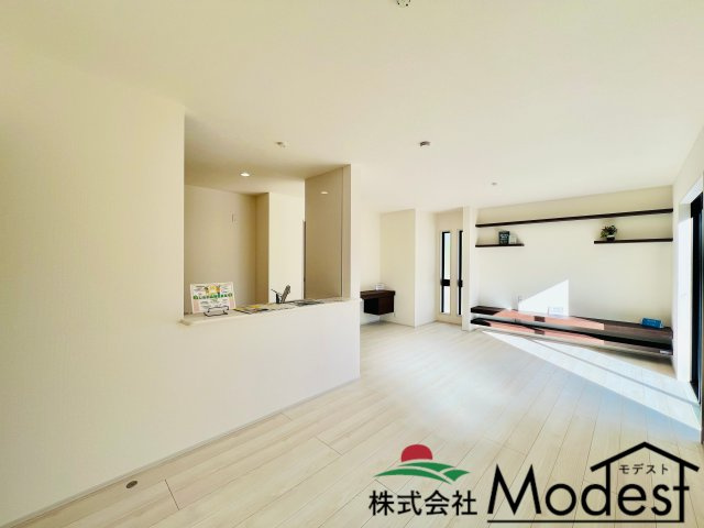 前橋関根町の居間・リビング|家具の配置も考えやすいLDK♪