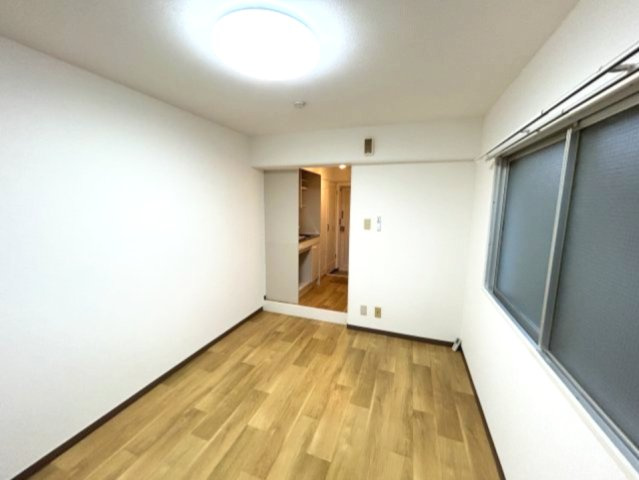 ビシック西進の居間・リビング