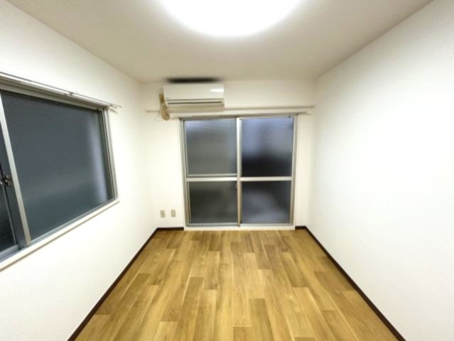ビシック西進の居間・リビング
