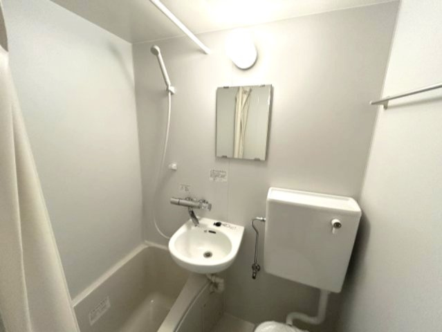 ビシック西進の独立洗面台