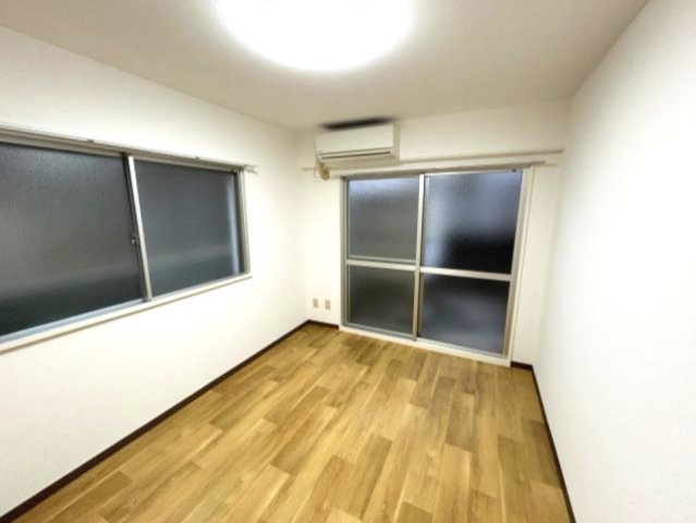 ビシック西進の寝室