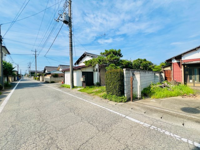 太田市新田木崎町の前面道路含む現地写真|車の通りも少なく駐車も楽々♪