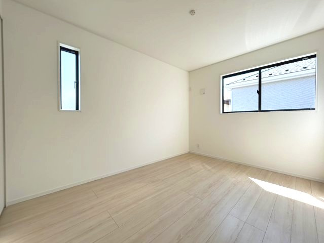 長野市差出南２丁目の新築一戸建の洋室