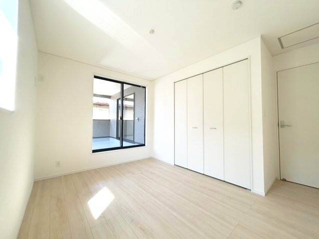 長野市差出南２丁目の新築一戸建の洋室