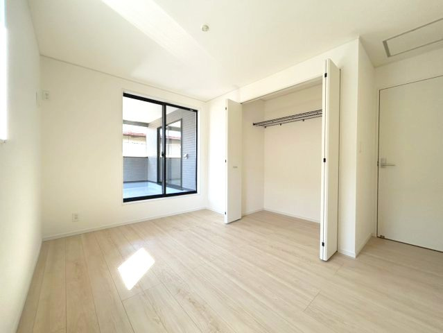 長野市差出南２丁目の新築一戸建の洋室