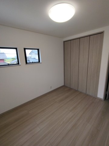 坂井市丸岡町今福　新築戸建Bの洋室