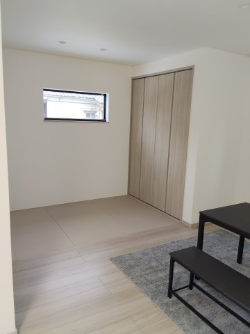 坂井市丸岡町今福　新築戸建Bの居間・リビング