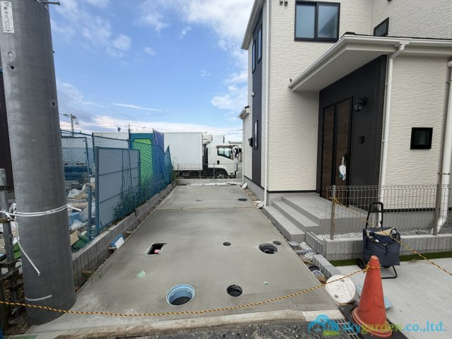 平塚市西真土　新築分譲住宅　全16区画P号棟の駐車場