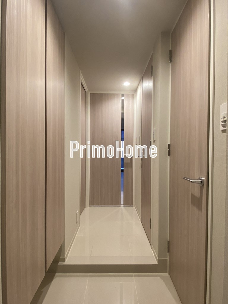 クローバー神田紺屋町の玄関