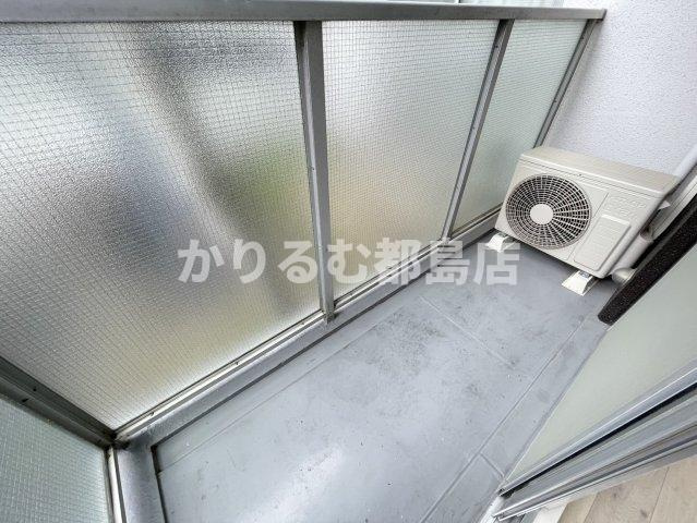 スギタパティオ60のバルコニー