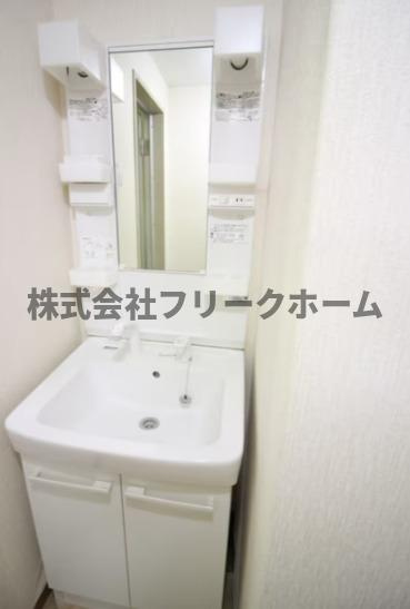 武蔵野市西久保２丁目の賃貸マンションの洗面所