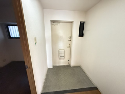 【玄関】 | フレグランス鶴見