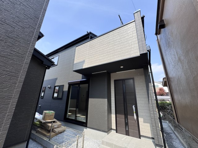松戸市小山新築戸建【南部小学校：5分】の外観|2号棟外観・完成済み内覧可能です！