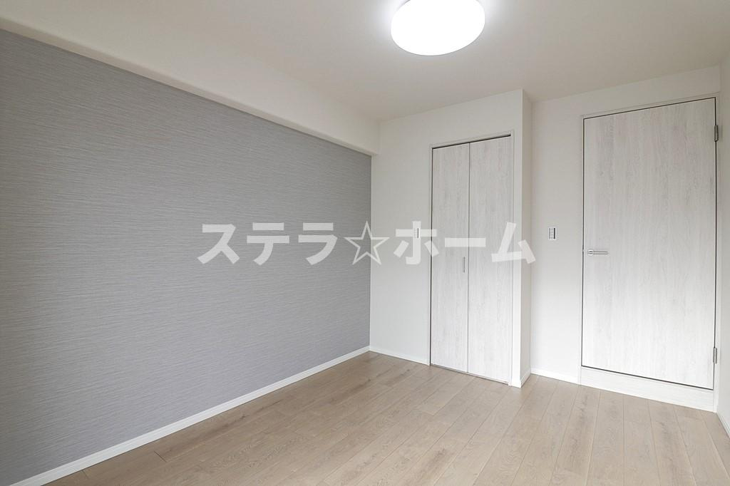 第二西緑ヶ丘スカイハイツの洋室|落ち着いた色調の洋室です