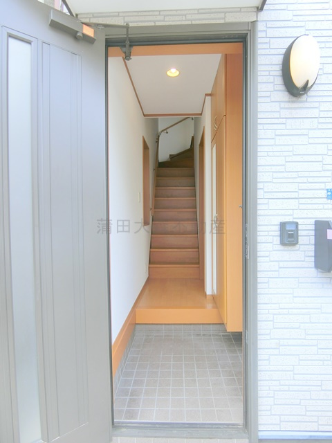 大田区中央1丁目貸家の玄関|玄関