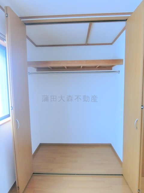 大田区中央1丁目貸家の収納|2階北側洋室のクローゼット