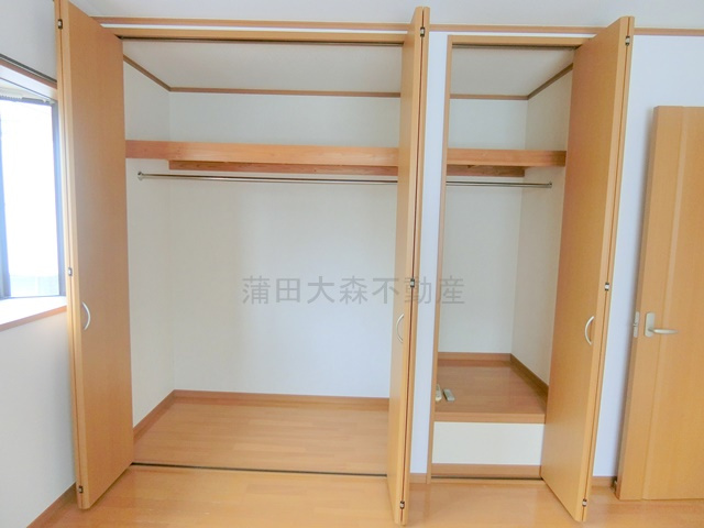 大田区中央1丁目貸家の収納|2階南側洋室のクローゼット