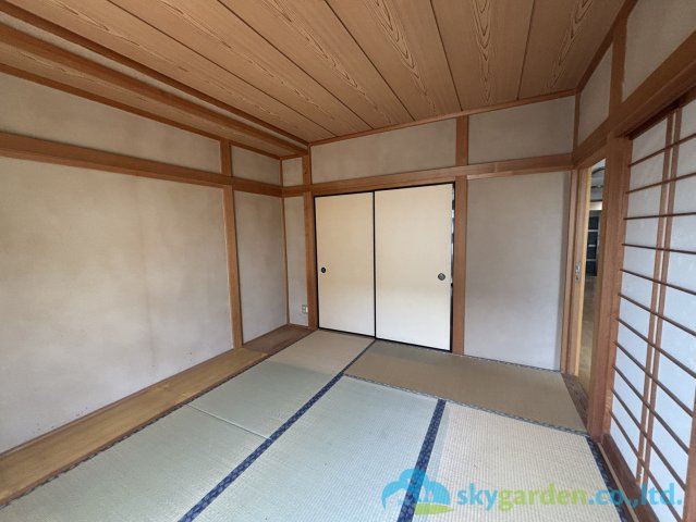 大磯町西小磯　中古戸建ての和室