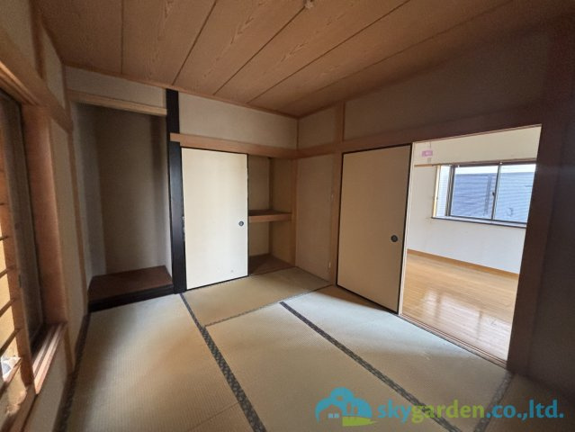 大磯町西小磯　中古戸建ての和室