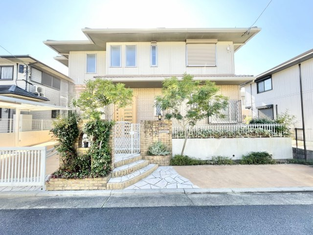 ■軽量鉄骨・耐震等級3・相楽郡精華町光台　中古一戸建■