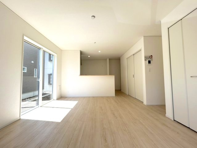 新築戸建　長野市稲里一丁目　全3棟の居間・リビング