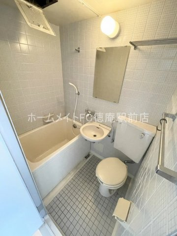 エクセルシオール長田の浴室