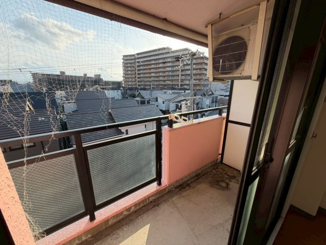 枚方市長尾元町２丁目の賃貸マンションのバルコニー