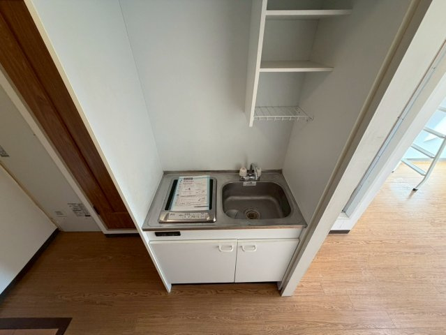 枚方市長尾元町２丁目の賃貸マンションのキッチン