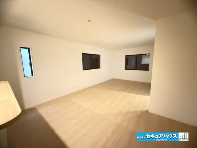 【今からご案内可能】名古屋市南区阿原町　全3棟の洋室|【LDKイメージ】
◆日当たりが良く温かい広々リビングは家族の団らんスペースになります。