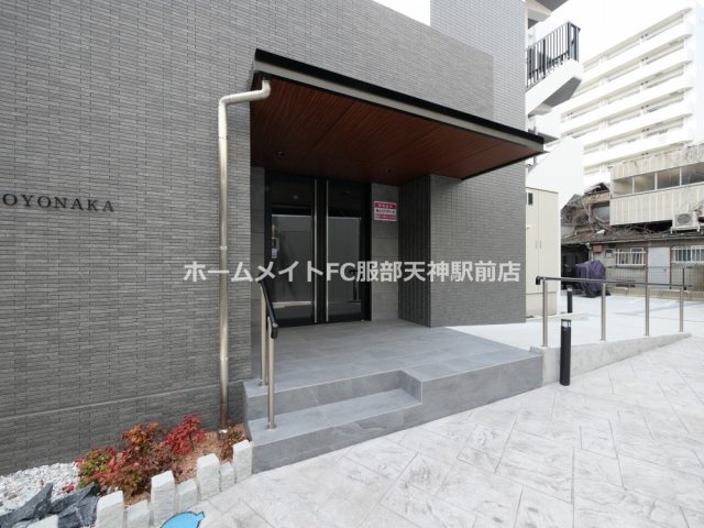 ECORO TOYONAKAのエントランス