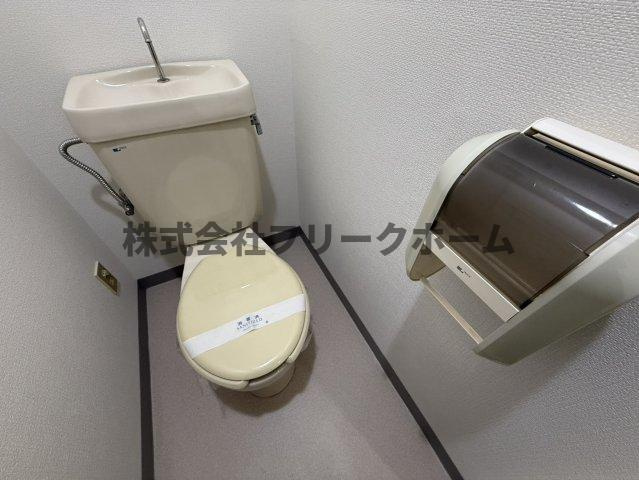 小金井市中町２丁目の賃貸マンションのトイレ