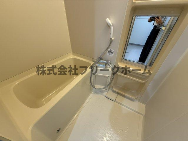 小金井市中町２丁目の賃貸マンションの浴室