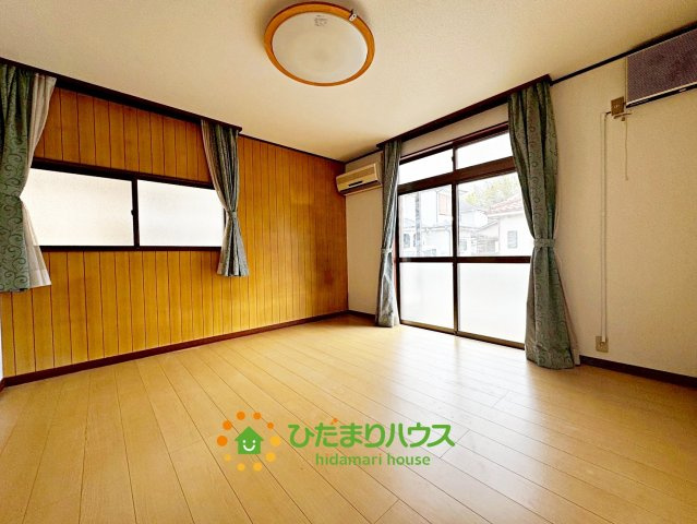 久喜市菖蒲町下栢間　中古戸建の居間・リビング