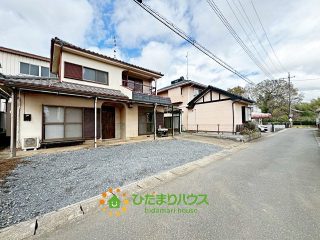 久喜市菖蒲町下栢間　中古戸建の前面道路含む現地写真